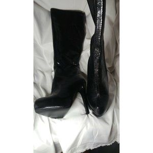 8.5 Womens Paper Fox Boots Fit like a 8 Above the knee. NWOB